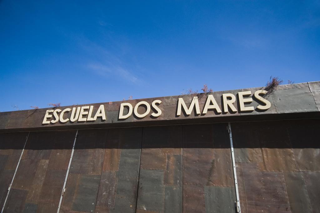 Beach Hotel Dos Mares Tarifa Bagian luar foto