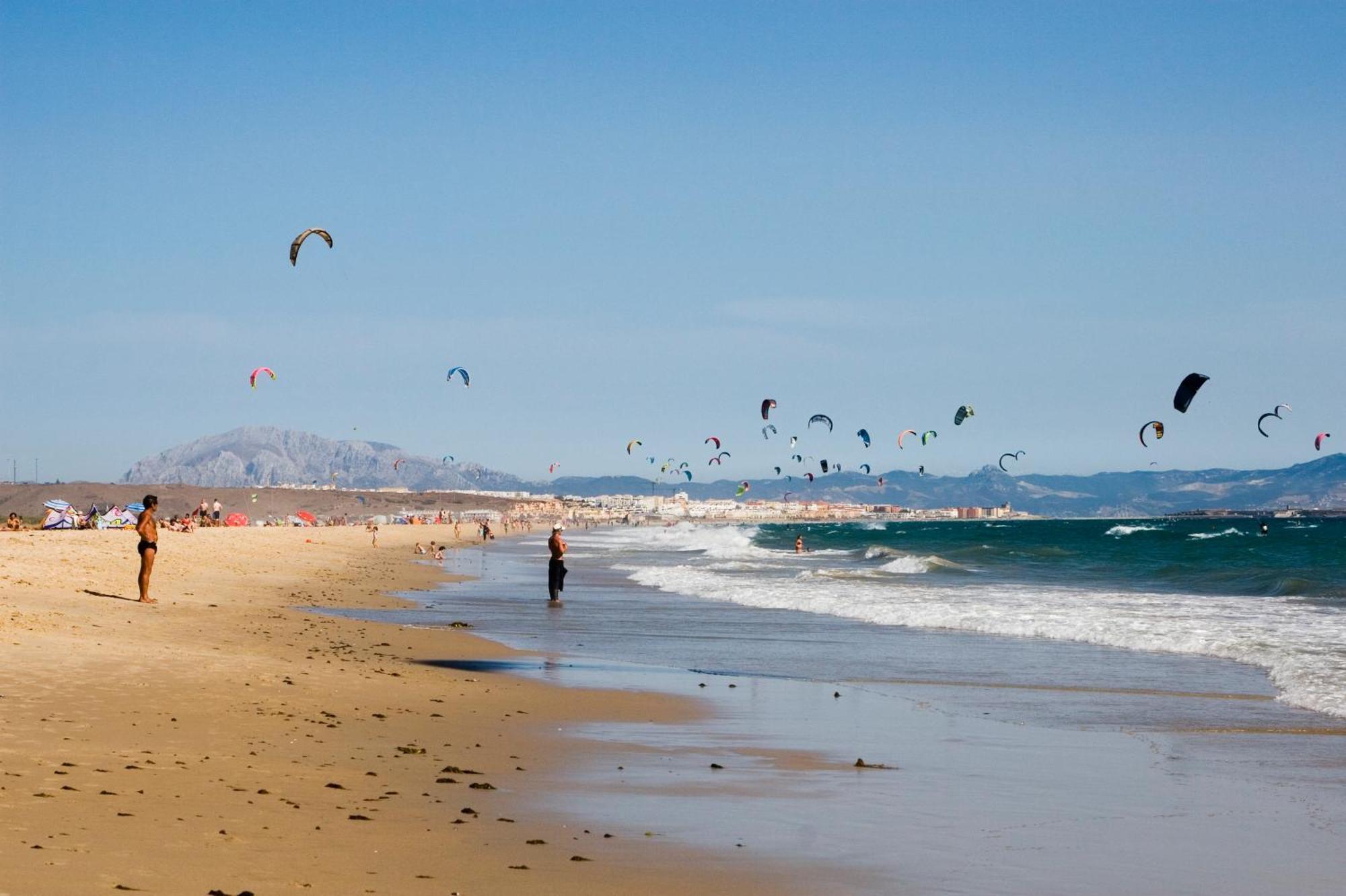 Beach Hotel Dos Mares Tarifa Bagian luar foto