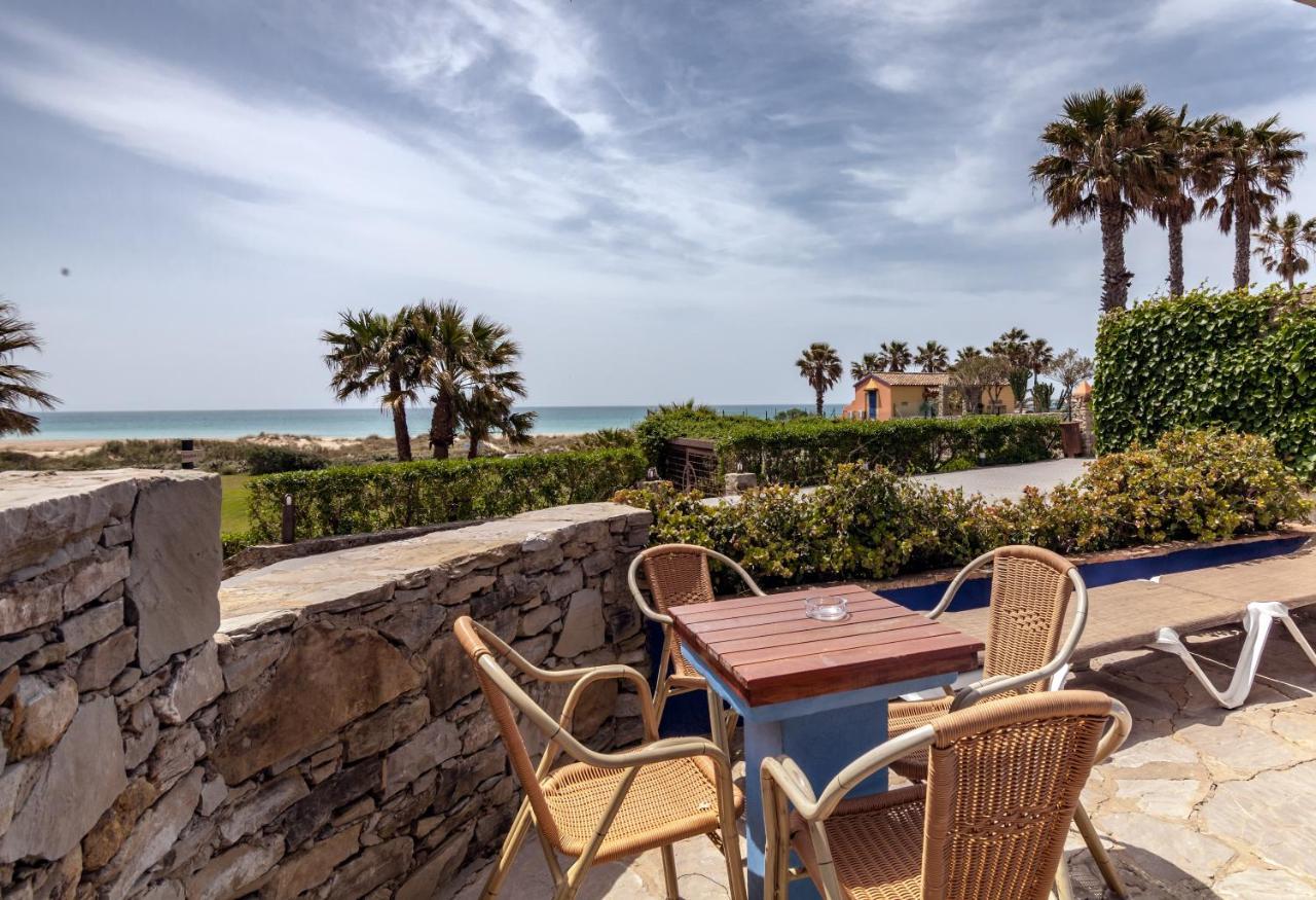 Beach Hotel Dos Mares Tarifa Bagian luar foto