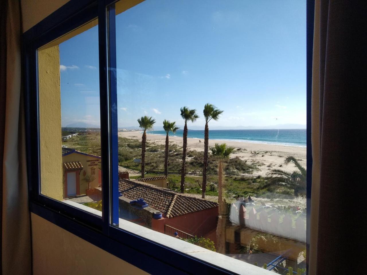 Beach Hotel Dos Mares Tarifa Bagian luar foto